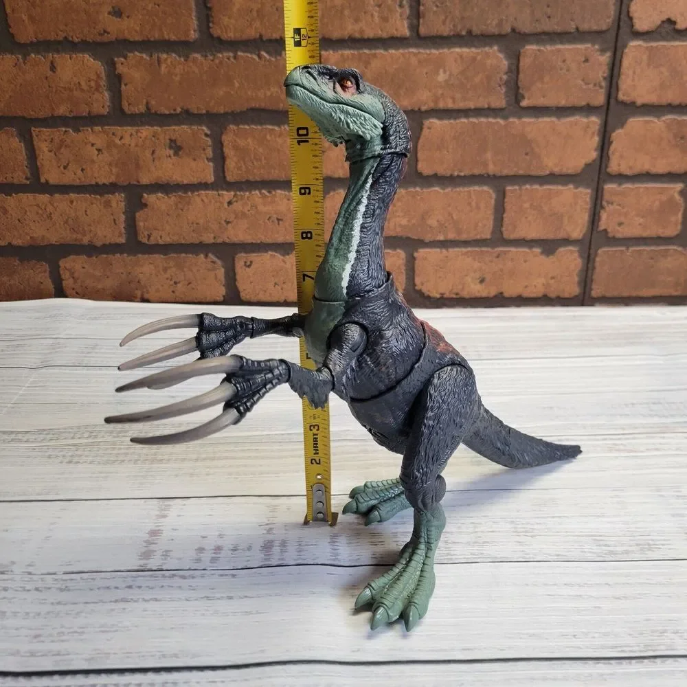 Jurassic World Dominion Therizinosaurus Sound Slashin Dinosaur Works Mouth Moves